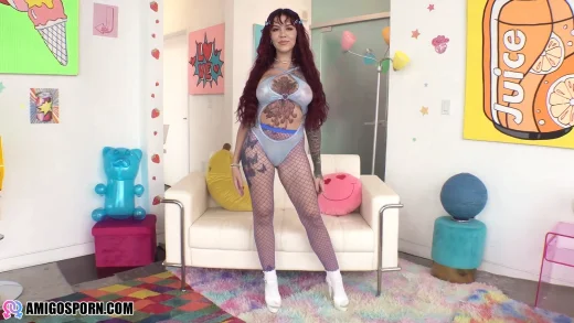 OnlyFans Luna Legend and Mike Adriano - Luna Gets Her Ass Stuffed And Creampied