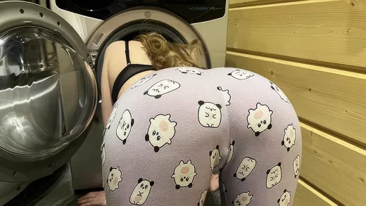 Anny Walker - Stepsister Stuck In Washing Machine